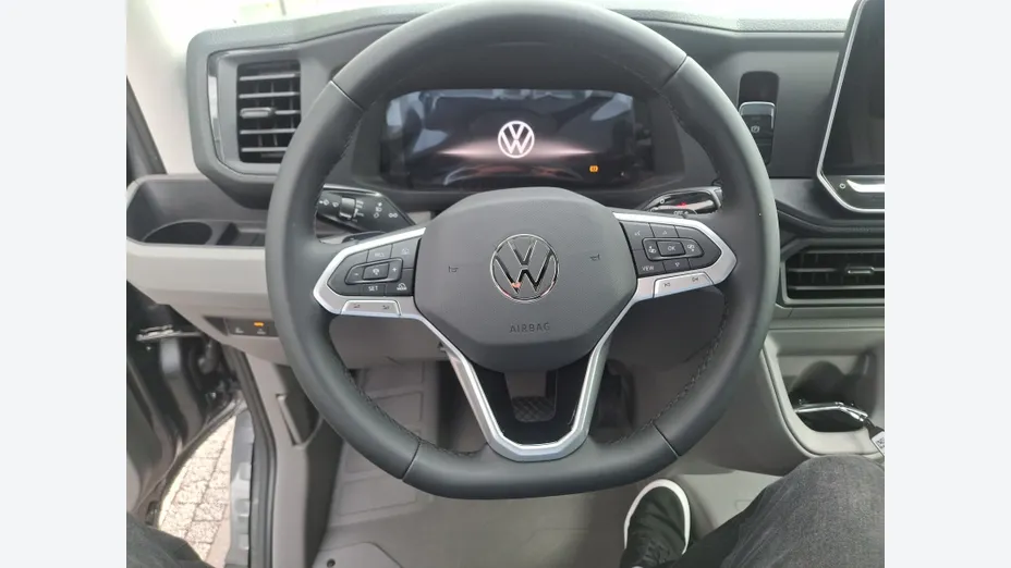VOLKSWAGEN Crafter Crafter 35 BiTDI (16,4m3) aut Nowy