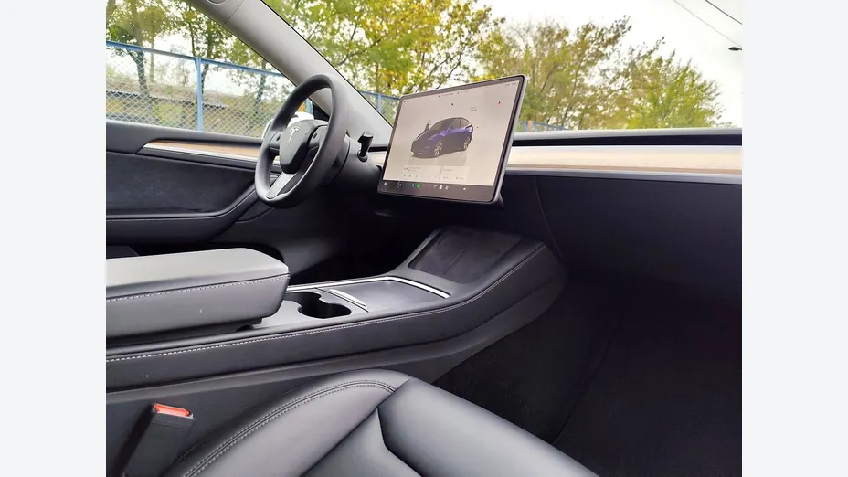 TESLA Model Y Y RWD