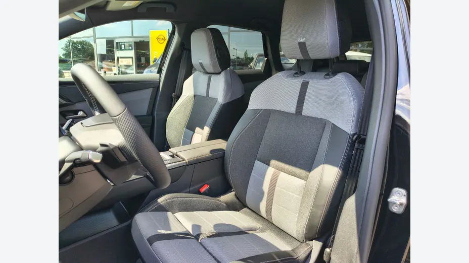 OPEL Grandland -