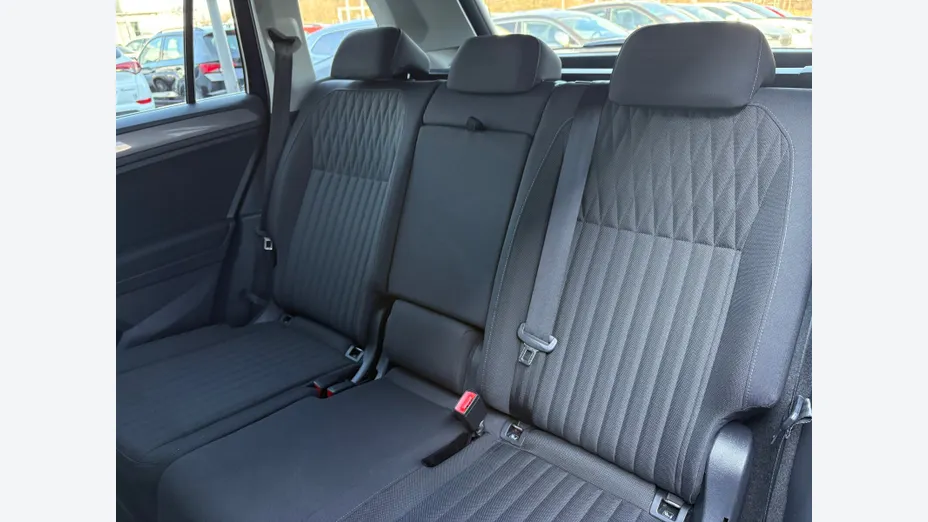 VOLKSWAGEN Tiguan Allspace -