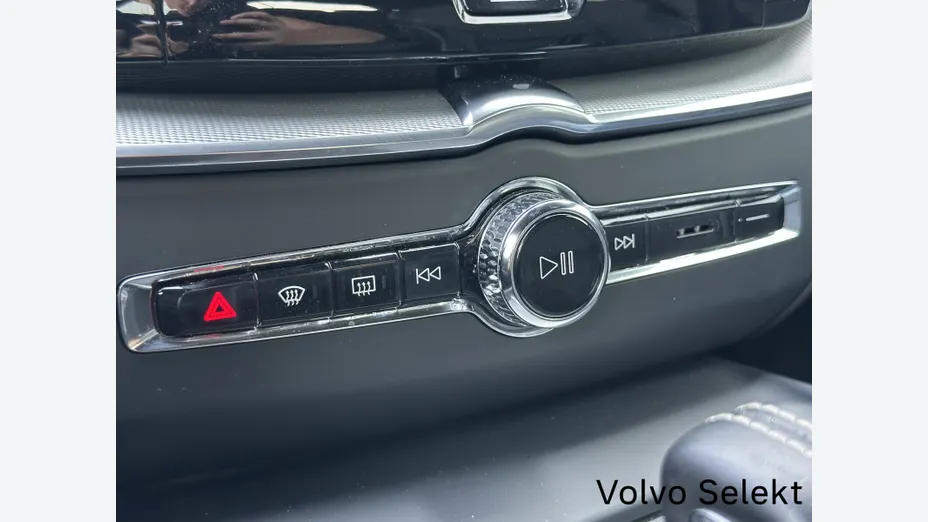 VOLVO XC60 XC60 B4 B R-Design aut