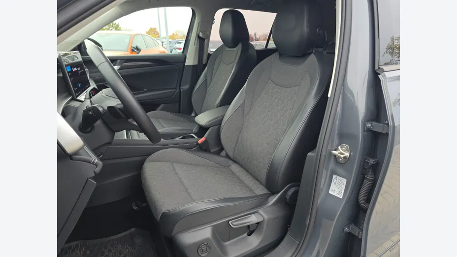 VOLKSWAGEN Tayron -