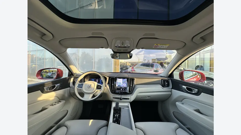VOLVO XC60 XC60 T6 Plug-In Hybrid AWD Core aut