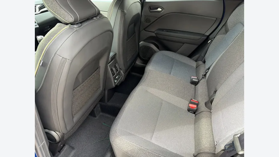 MITSUBISHI Grandis Grandis 1.3T mHEV Invite Cold DCT Nowy