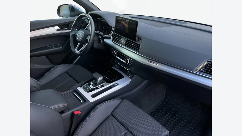 AUDI Q5 -