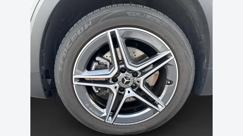 MERCEDES-BENZ GLB GLB 200 mHEV AMG Line 7G-DCT