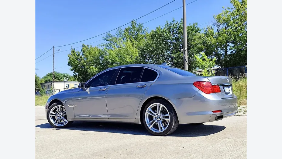 BMW Seria 7 750Li xDrive