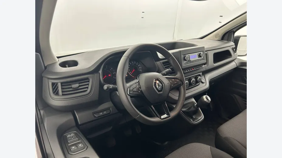 RENAULT Trafic -