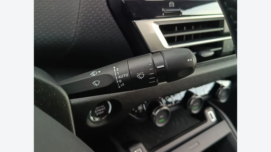 CITROEN C4 X C4 X 1.2 PureTech Shine S&S EAT8