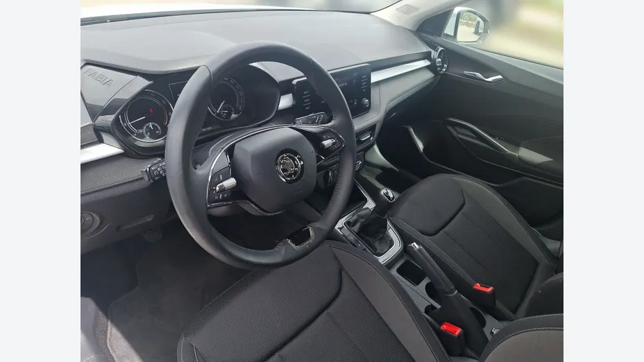 SKODA Fabia Fabia 1.0 Ambition