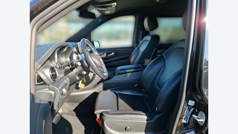 MERCEDES-BENZ V Klasa V 300 d 4-Matic Exclusive 9G-Tronic (długi)