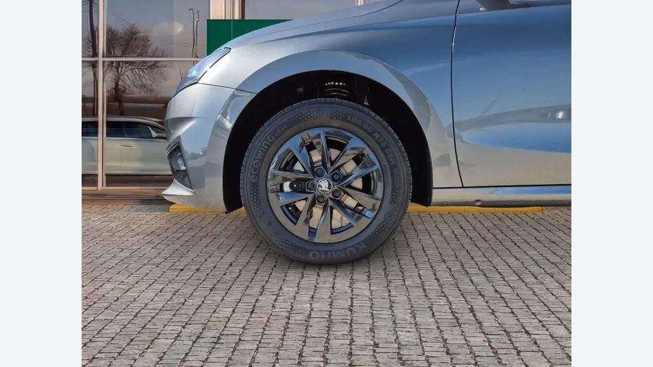 SKODA Fabia Fabia 1.0 TSI Drive Nowy