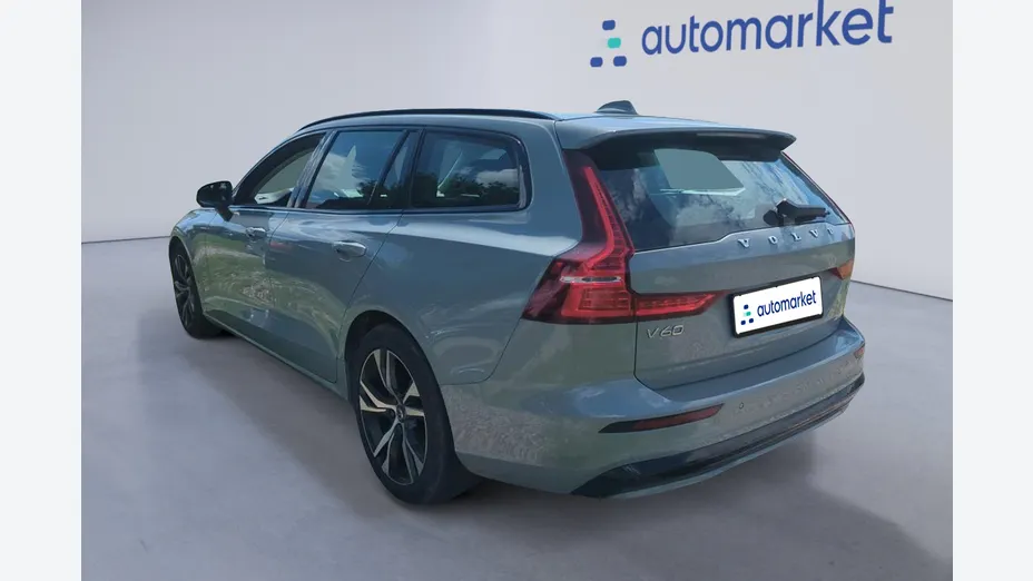 VOLVO V60 V60 B4 B Plus Dark aut