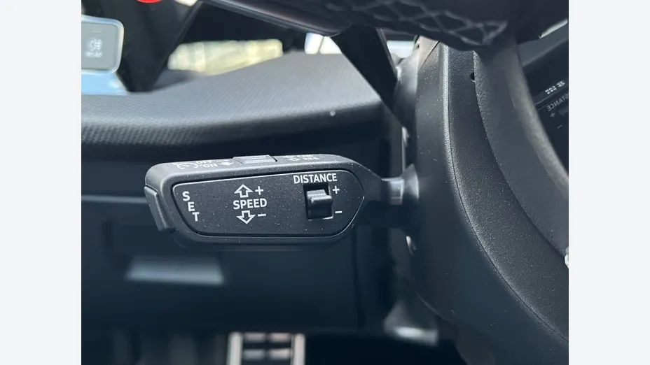 AUDI S3 -