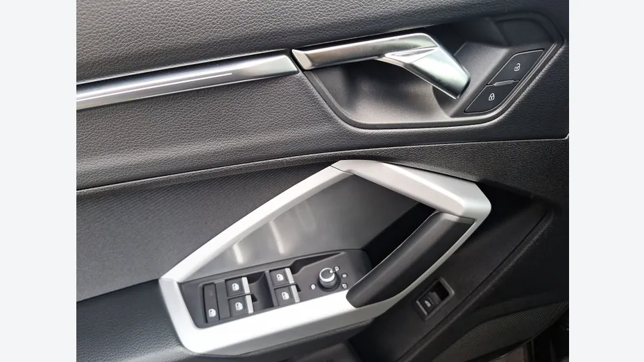 AUDI Q3 Sportback -