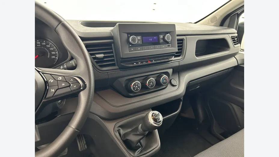 RENAULT Trafic -