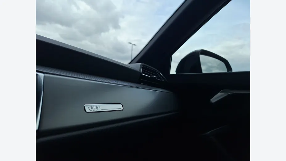 AUDI Q3 Sportback -