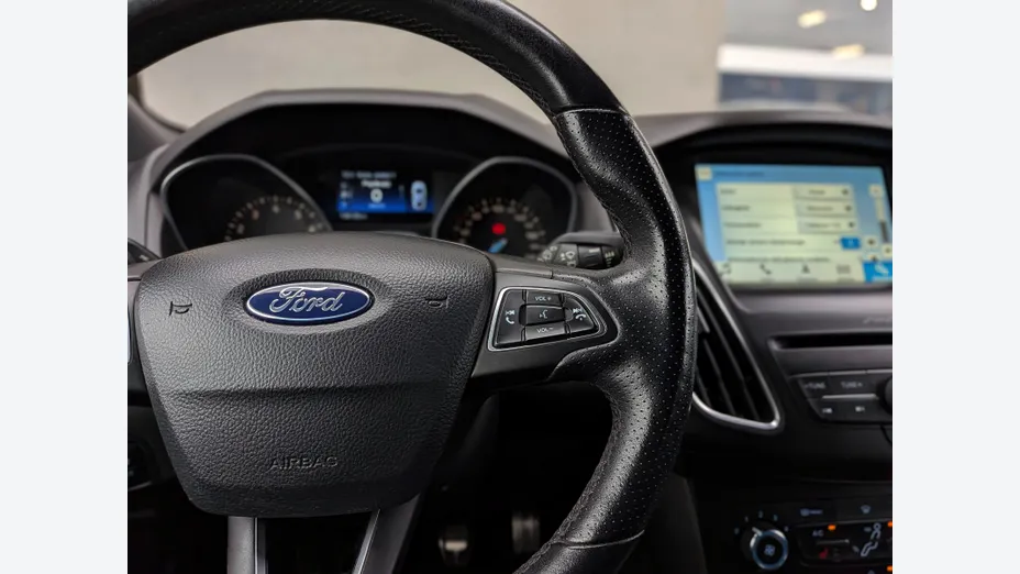 FORD Focus Focus 1.5 EcoBoost ST-Line Black ASS