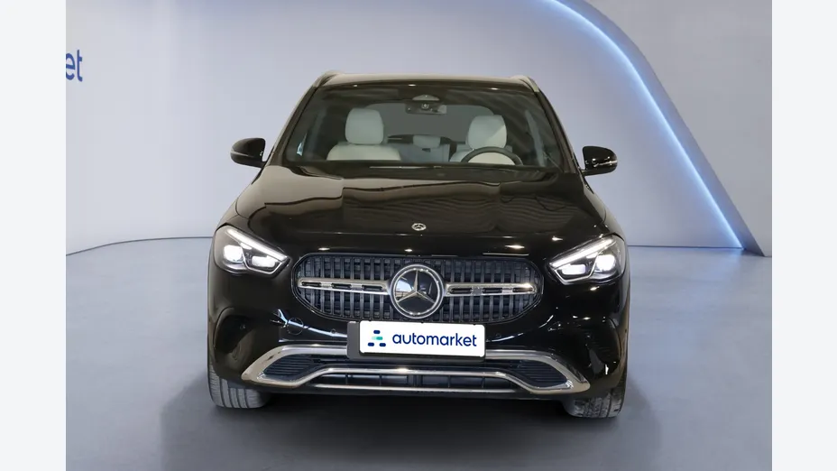 MERCEDES-BENZ GLA GLA 200 d Progressive 8G-DCT