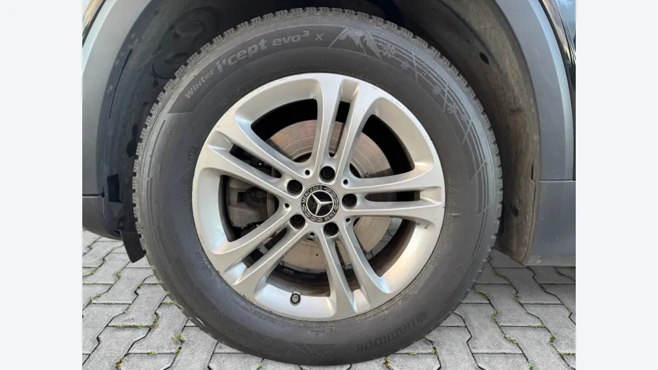 MERCEDES-BENZ GLB GLB 200 7G-DCT