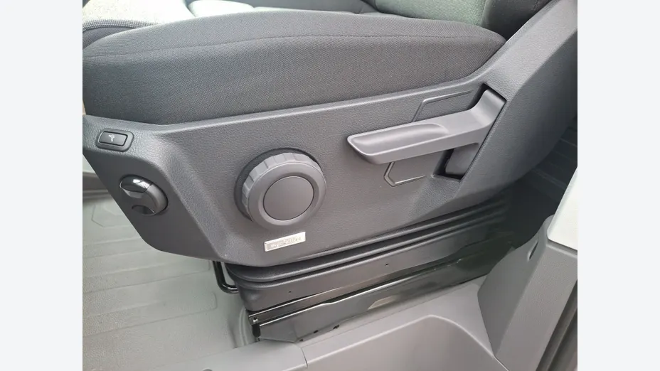 VOLKSWAGEN Crafter Crafter 35 BiTDI (16,4m3) aut