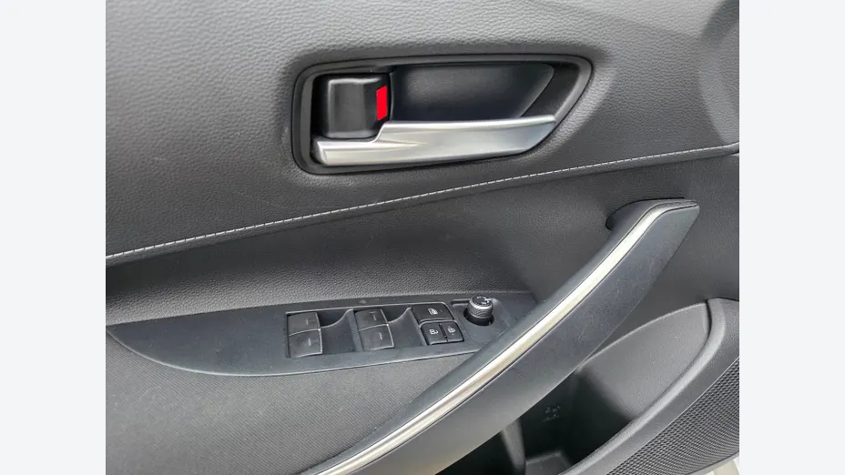 TOYOTA Corolla -