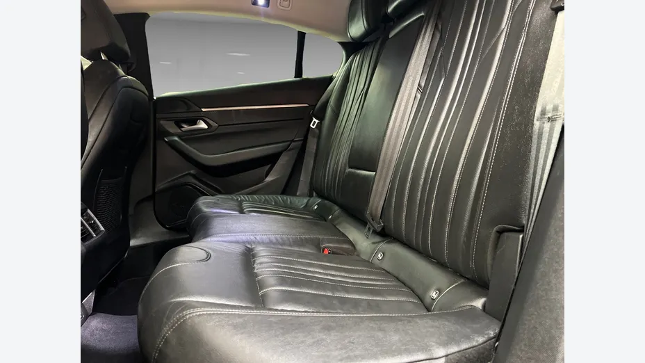 PEUGEOT 508 -