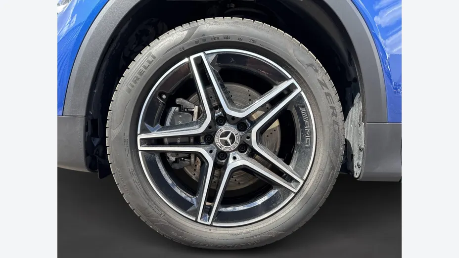 MERCEDES-BENZ GLB GLB 220 d 4-Matic AMG Line 8G-DCT