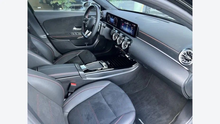 MERCEDES-BENZ A Klasa A 200 AMG Line 7G-DCT