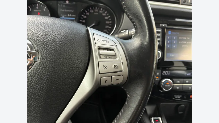 NISSAN Qashqai Qashqai 1.2 DIG-T Tekna