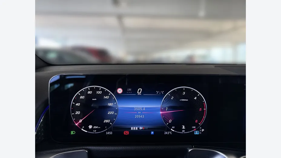 MERCEDES-BENZ GLB GLB 220 d 4-Matic AMG Line 8G-DCT