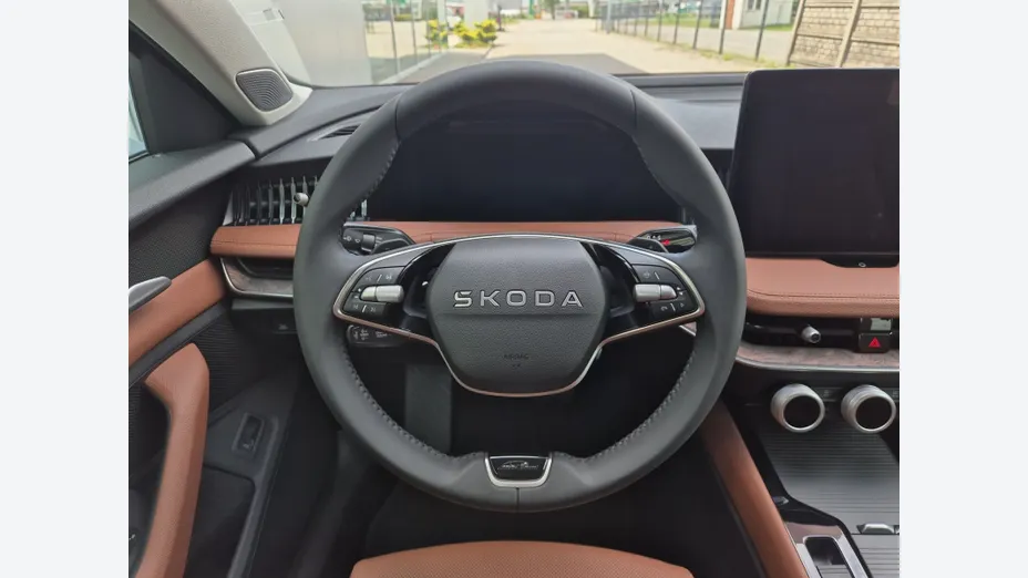 SKODA Superb Superb 2.0 TDI SCR 4x4 L&K DSG Nowy
