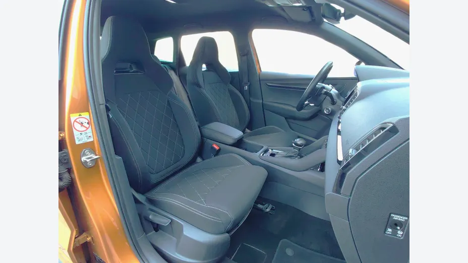SKODA Karoq Karoq 1.5 TSI ACT Sportline DSG