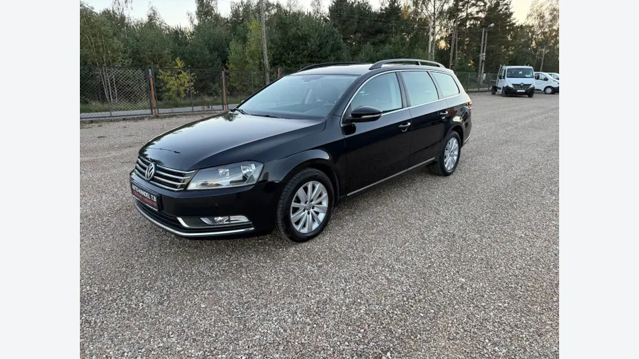 VOLKSWAGEN Passat -