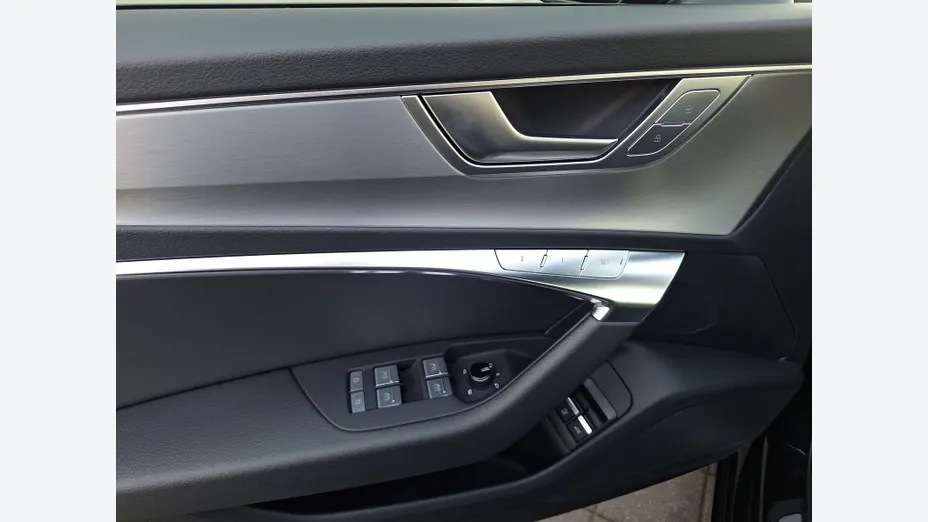 AUDI A6 Avant -