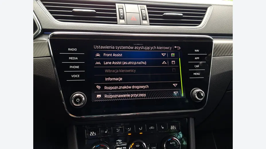SKODA Superb Superb 2.0 TDI SCR 4x4 Sportline DSG