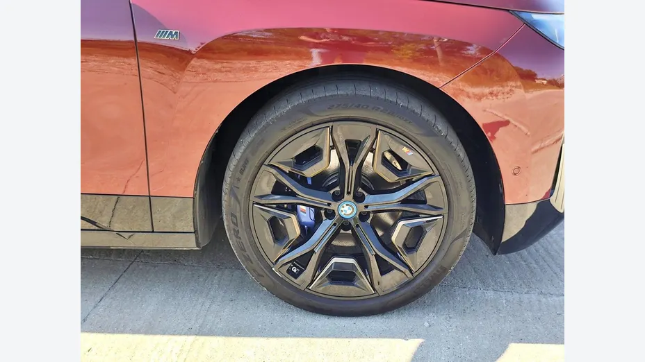 BMW iX iX M60 111.5kWh
