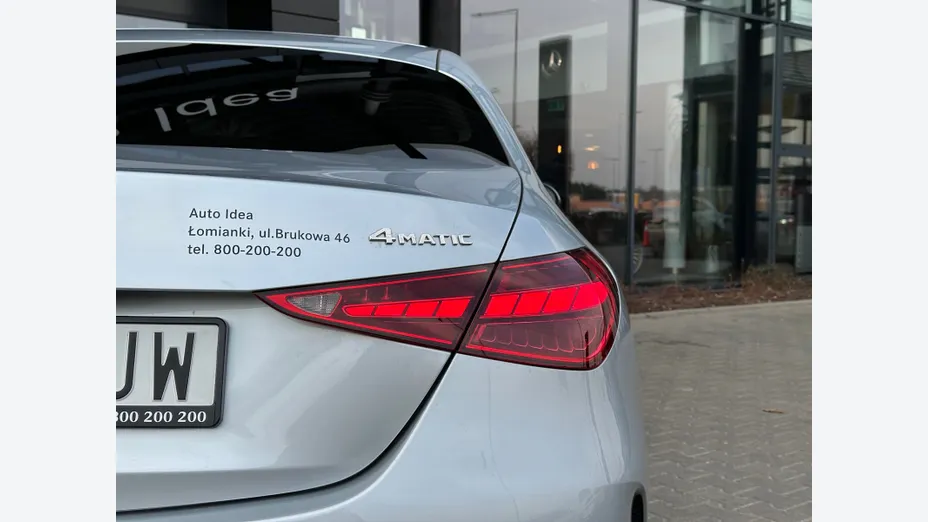 MERCEDES-BENZ C Klasa C 200 mHEV 4-Matic AMG
