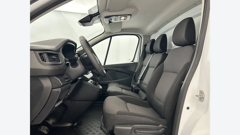 RENAULT Trafic -