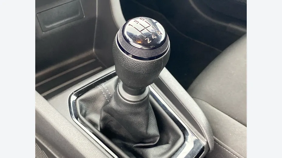 RENAULT Clio -