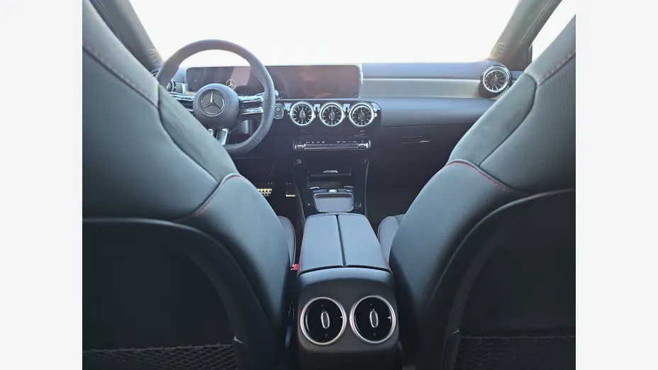 MERCEDES-BENZ A Klasa A 200 AMG Line 7G-DCT