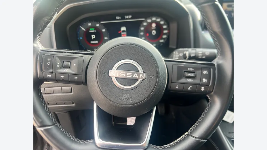NISSAN Qashqai -