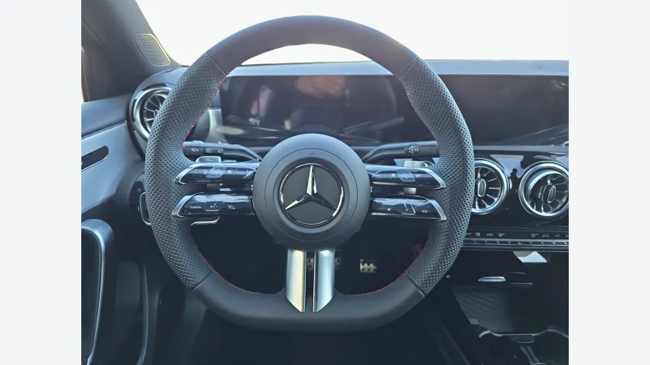 MERCEDES-BENZ A Klasa A 200 AMG Line 7G-DCT