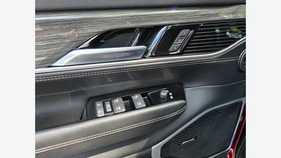 JEEP Wagoneer -
