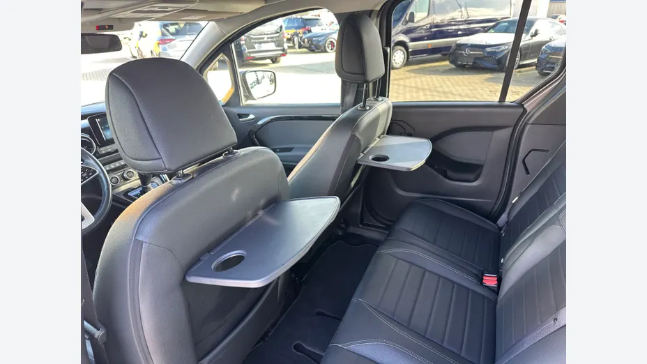 MERCEDES-BENZ T klasa T 180 d Style aut