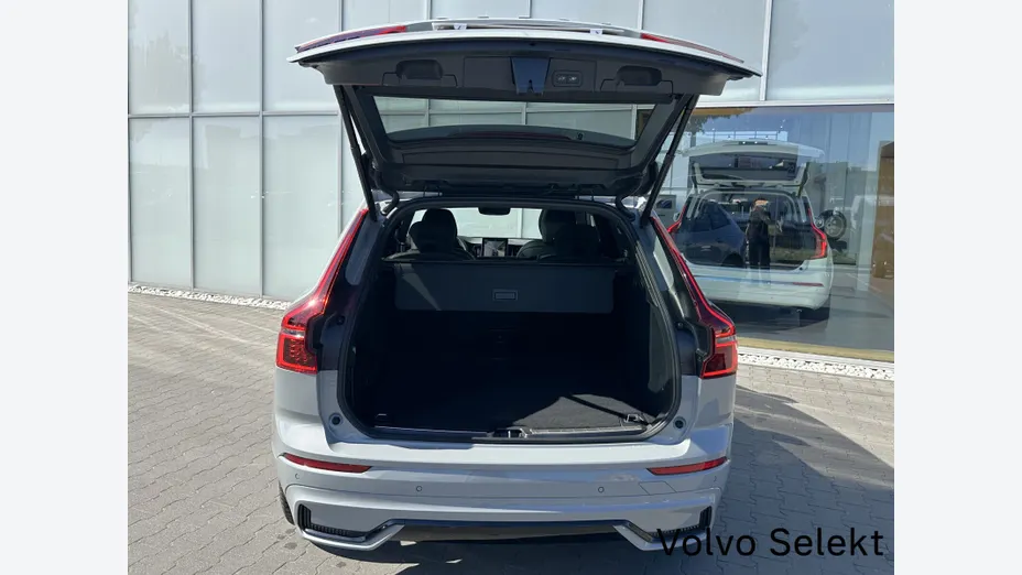 VOLVO XC60 XC60 T8 Plug-In Hybrid AWD Ultra Black Edition aut