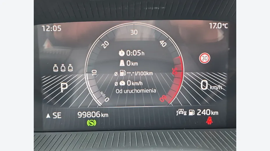 SKODA Karoq -