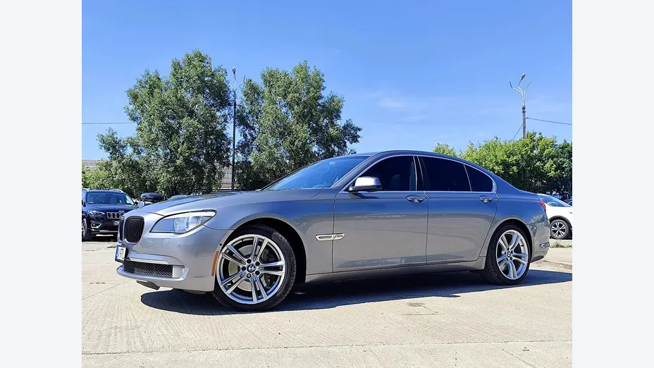 BMW Seria 7 750Li xDrive
