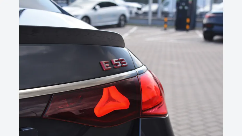 MERCEDES-BENZ E Klasa -