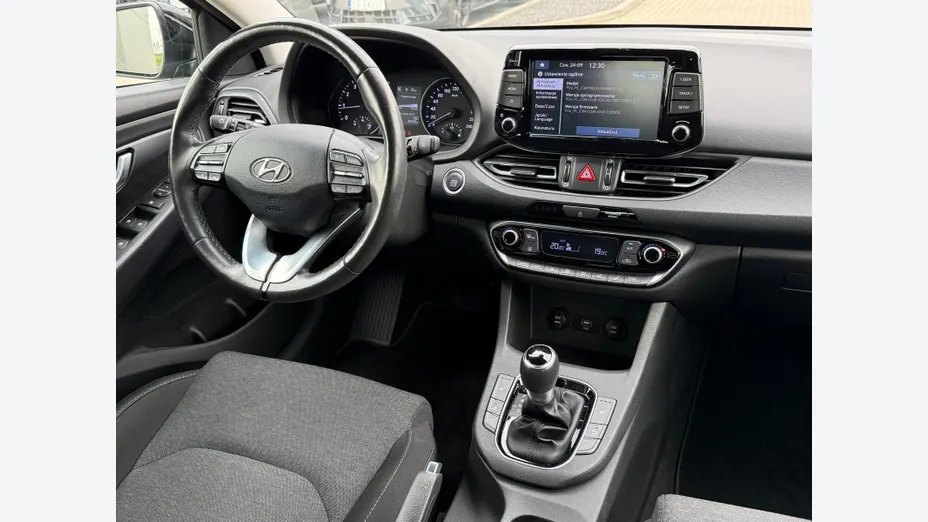 HYUNDAI i30 i30 Fastback 1.5 T-GDI 48V Smart DCT